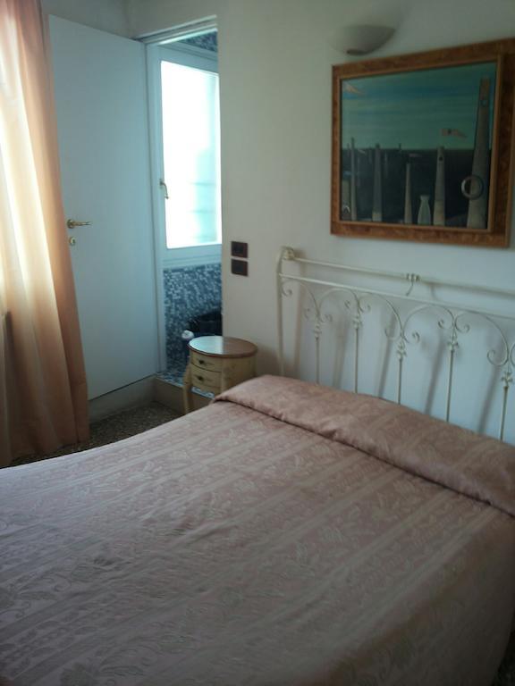 Hotel Antico Capon البندقية الغرفة الصورة